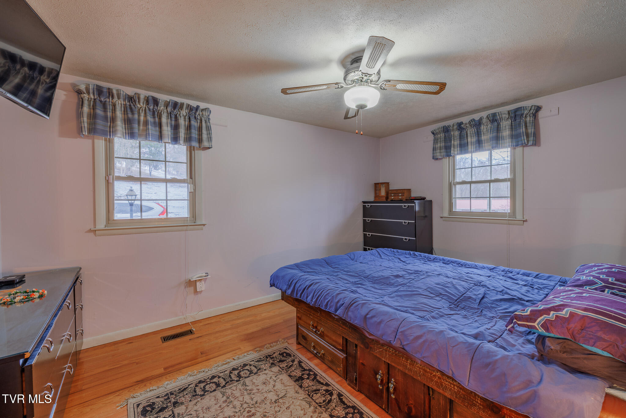 104 Chappell Road Surgoinsville, TN 37873 - Photo 18 of 34 1R9A3486-HDR-2