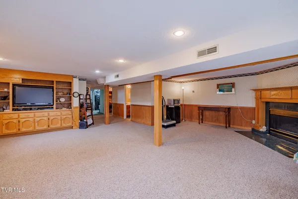 $399,900 | 104 Chappell Road, Surgoinsville, TN 37873
