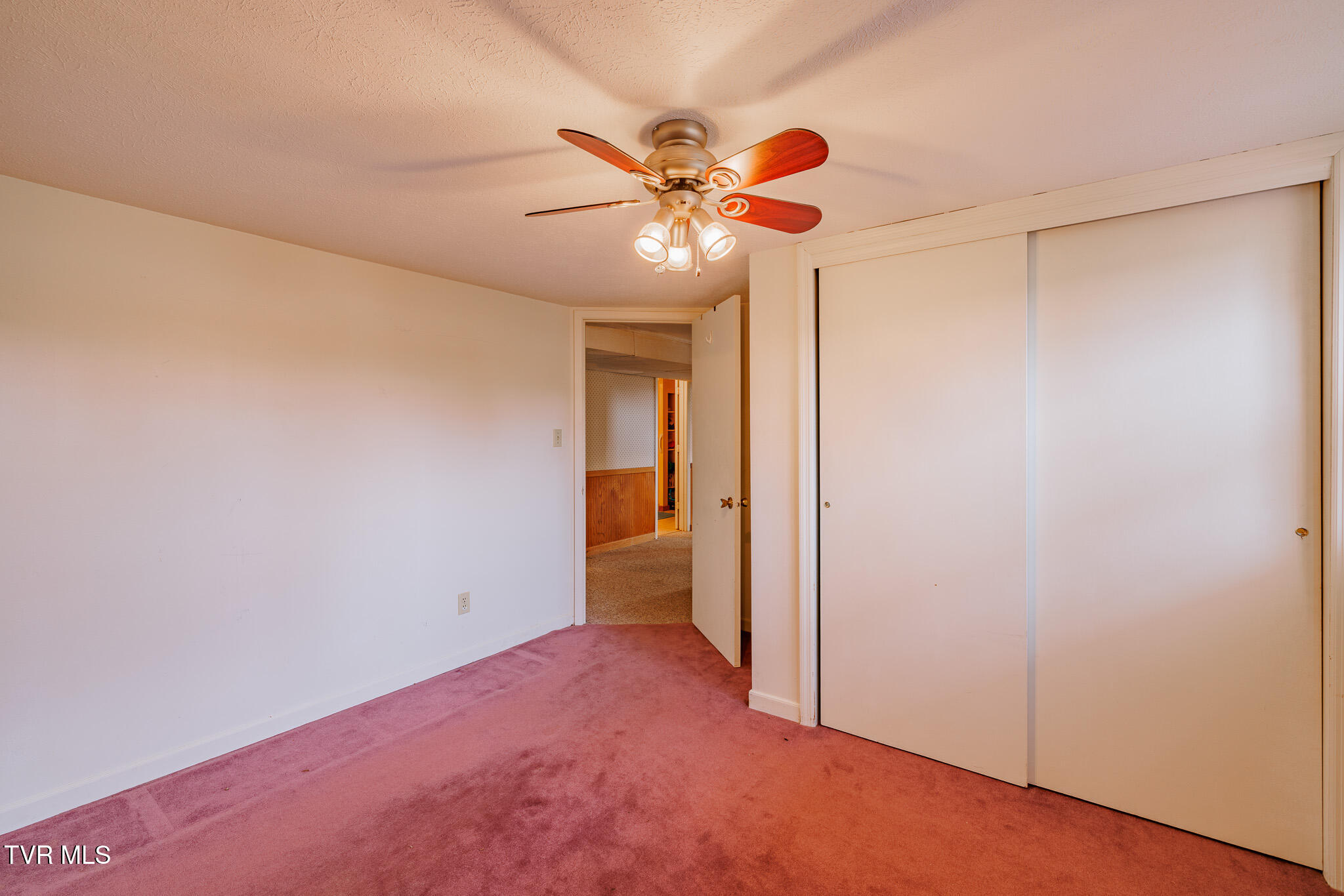 104 Chappell Road Surgoinsville, TN 37873 - Photo 30 of 34 1R9A3522-HDR
