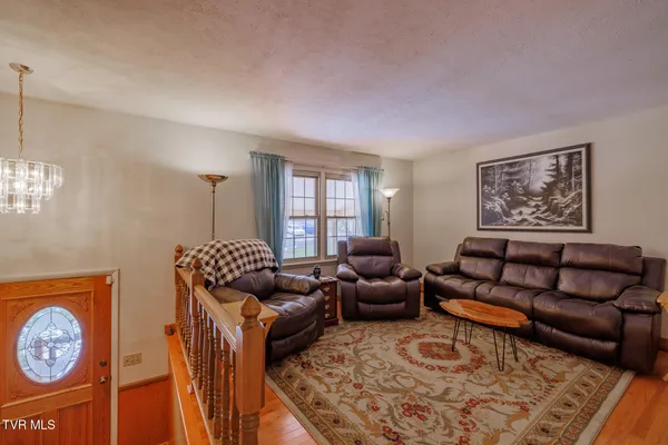 $399,900 | 104 Chappell Road, Surgoinsville, TN 37873