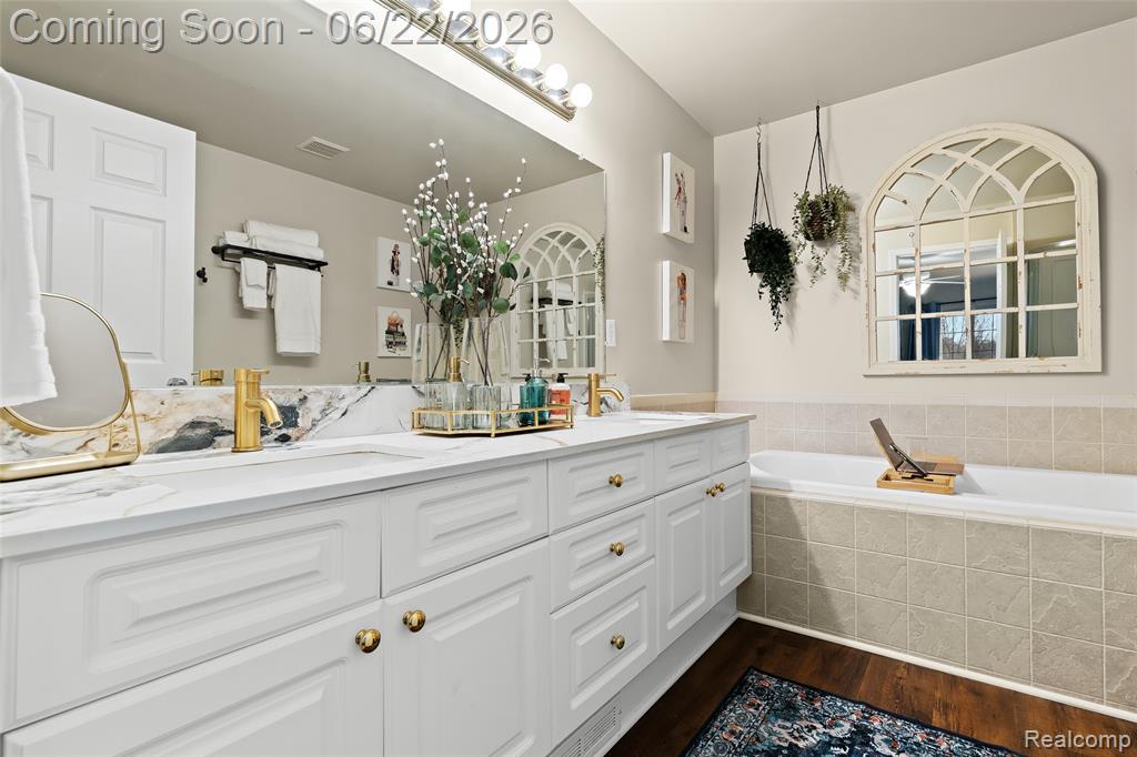 11 North Squirrel Road Auburn Hills, MI 48326 - Photo 26 of 51