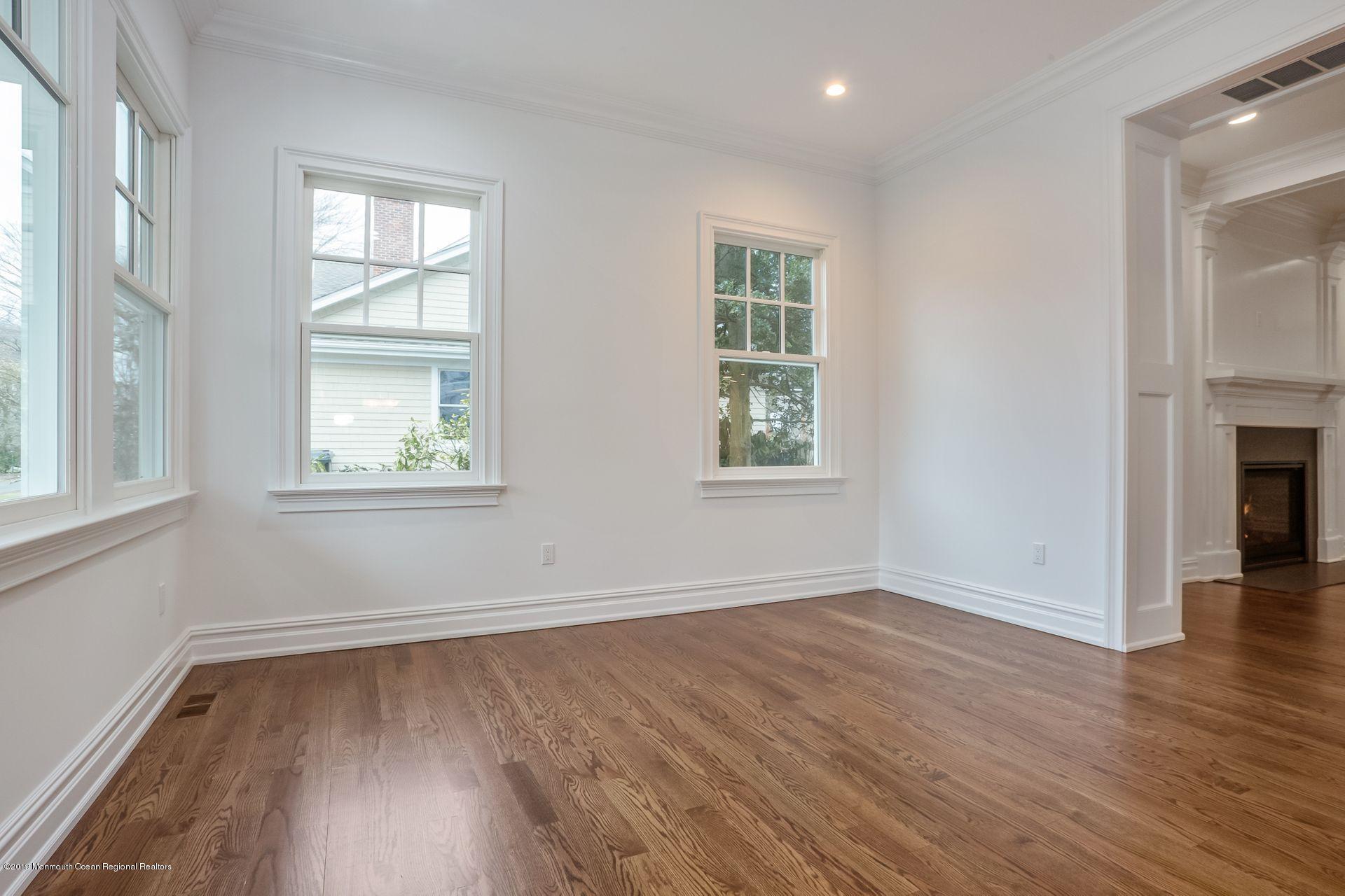26 Hillcrest Road Fair Haven, NJ 07704 - Photo 19 of 46 Living Room