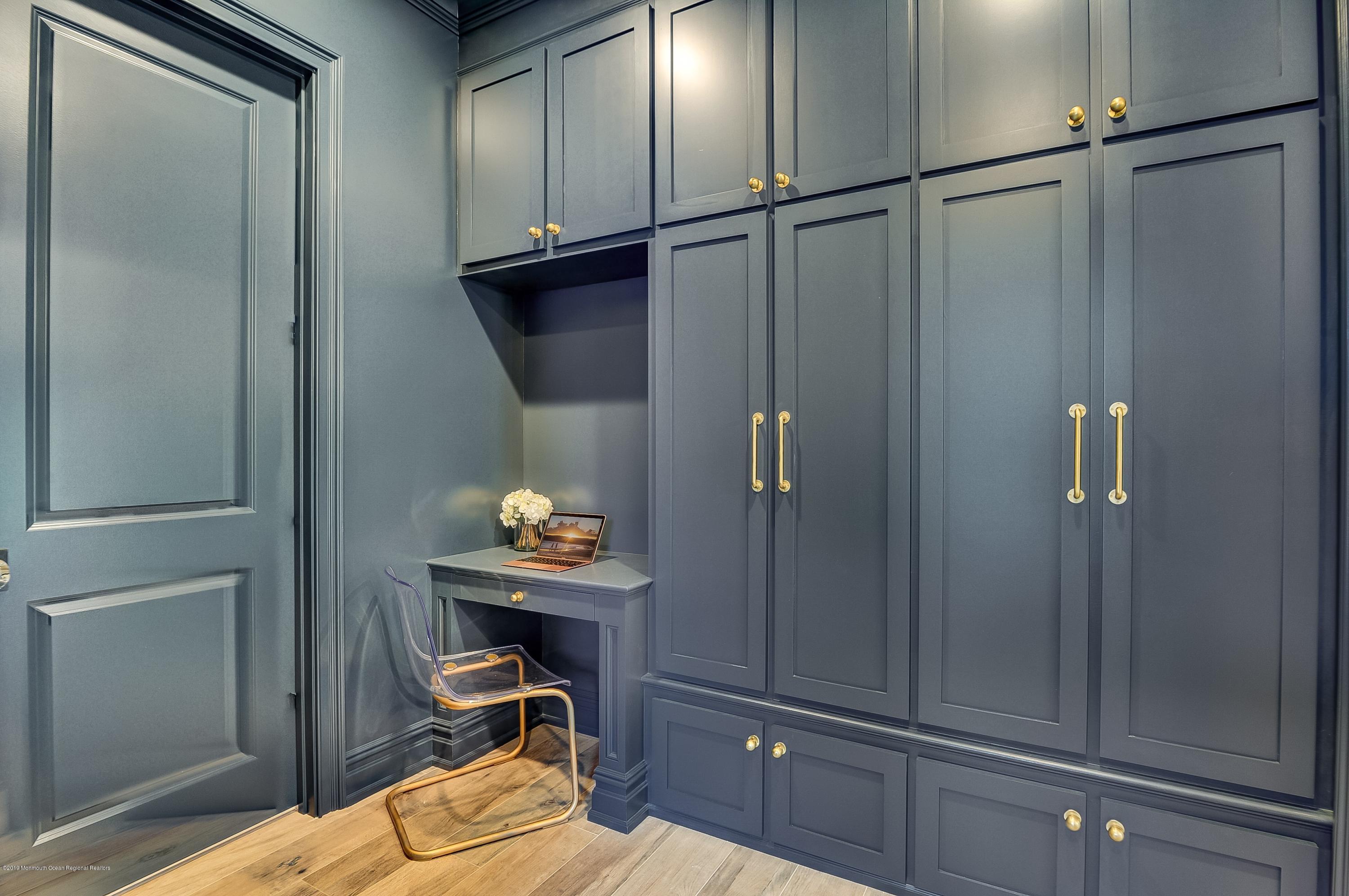 26 Hillcrest Road Fair Haven, NJ 07704 - Photo 20 of 46 Mud Room
