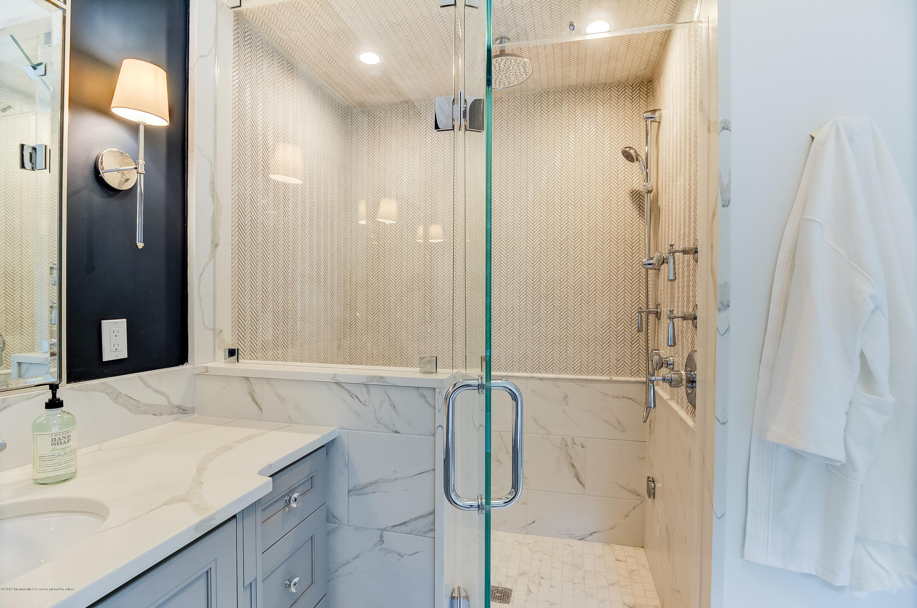 26 Hillcrest Road Fair Haven, NJ 07704 - Photo 27 of 46 Master Bathroom
