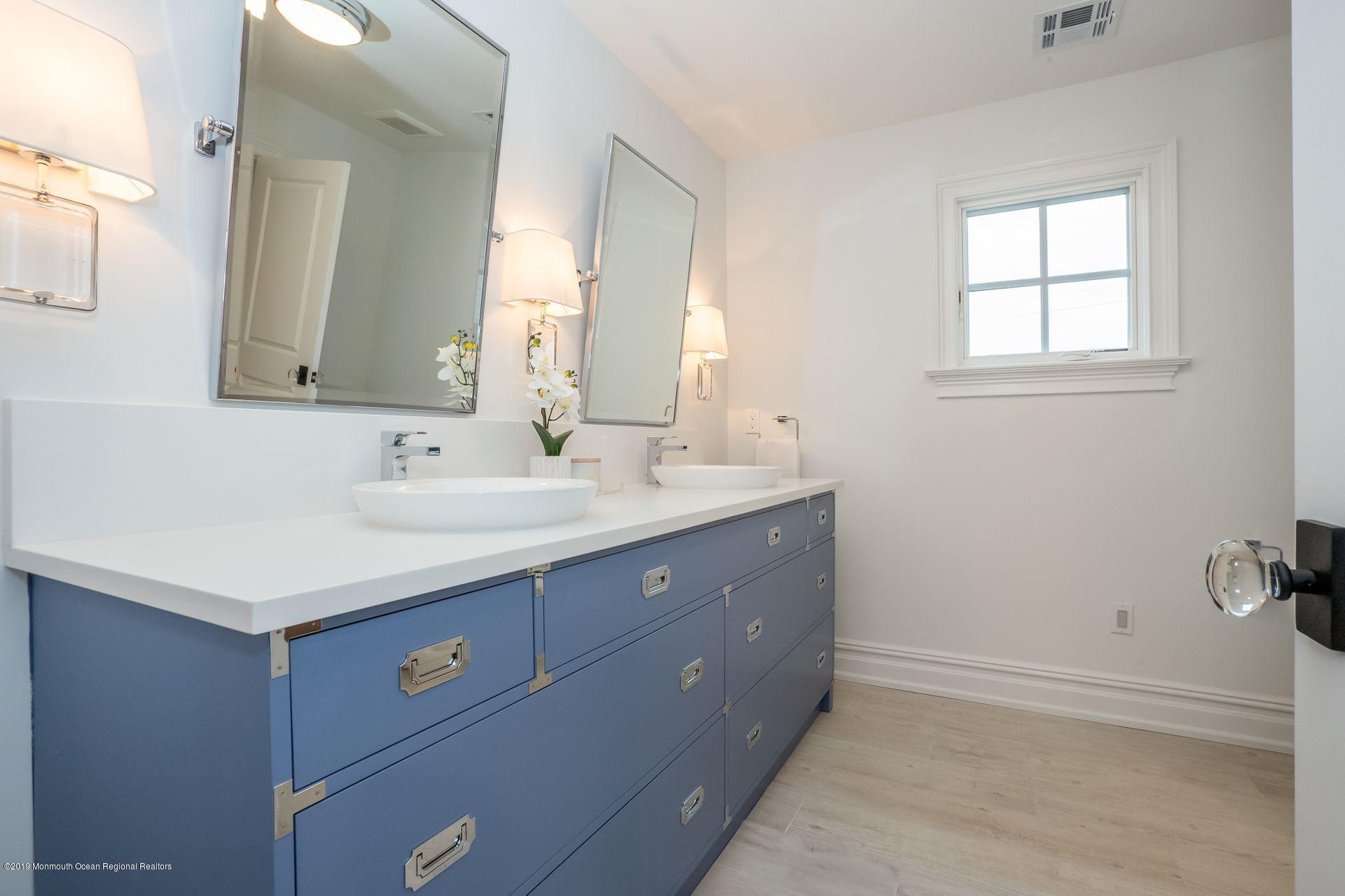 26 Hillcrest Road Fair Haven, NJ 07704 - Photo 29 of 46 Jack & Jill Bath