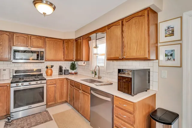 $269,900 | 4214 West Josephine Drive, Kankakee, IL 60901