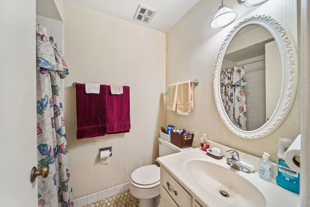 $142,500 | 18400 Cherry Creek Drive, Unit 512, Homewood, IL 60430