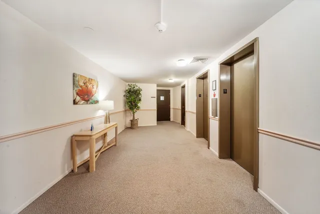 $142,500 | 18400 Cherry Creek Drive, Unit 512, Homewood, IL 60430