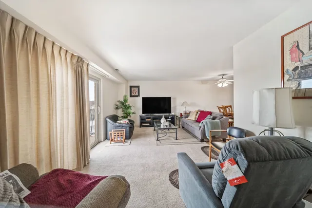 $142,500 | 18400 Cherry Creek Drive, Unit 512, Homewood, IL 60430