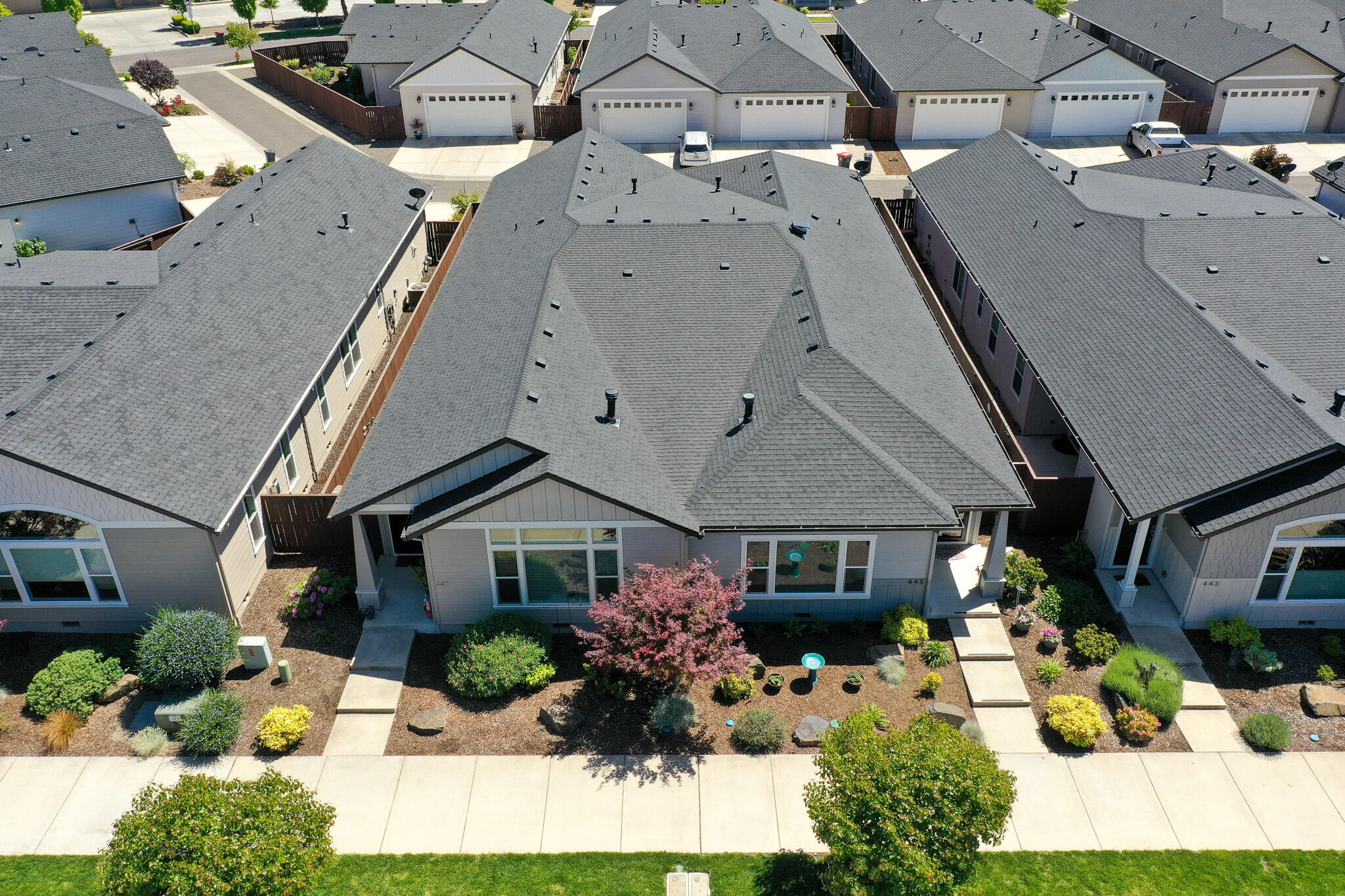 447 South Haskell Street Central Point, OR 97502 - Photo 26 of 31 DJI_0510