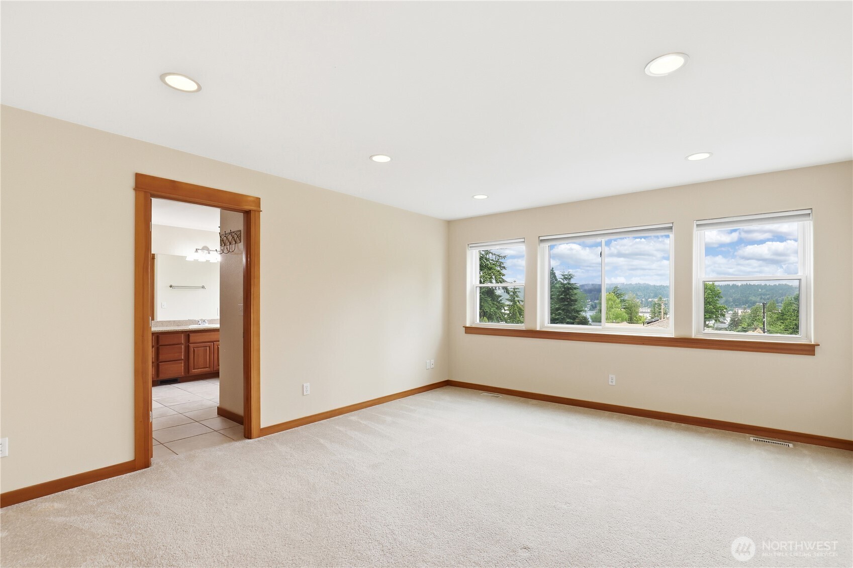 1963 Northwest Rampart Ridge Court Bremerton, WA 98311 - Photo 16 of 40