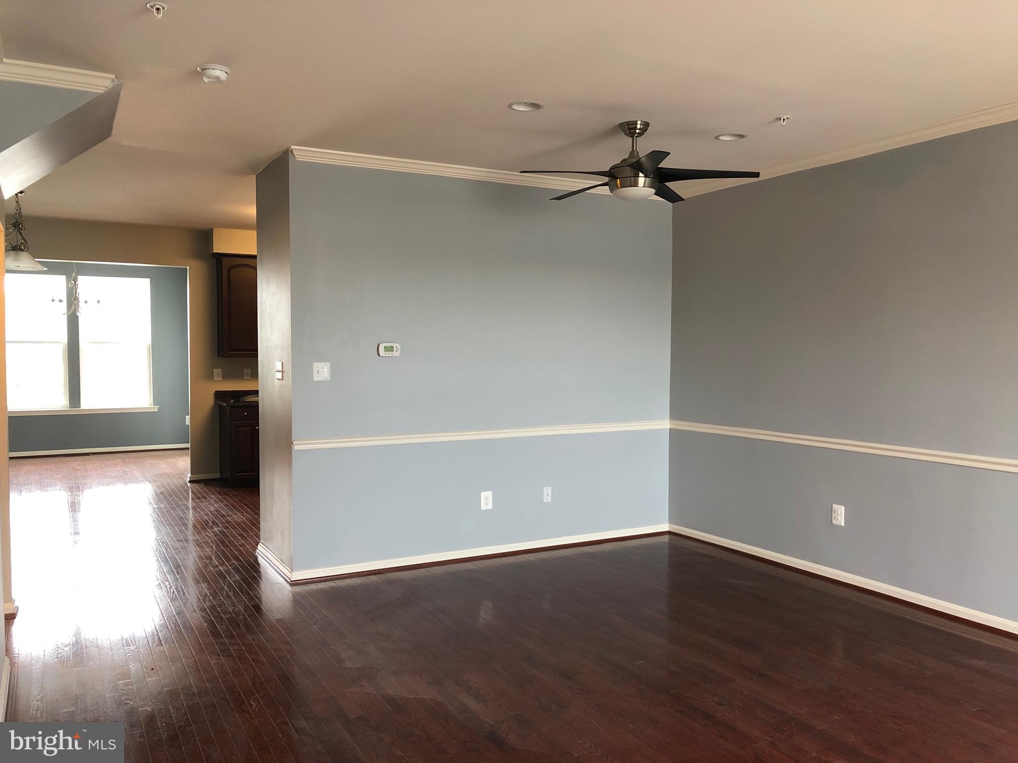 13030 Yellow Jacket Road Hagerstown, MD 21740 - Photo 10 of 22 Living Room