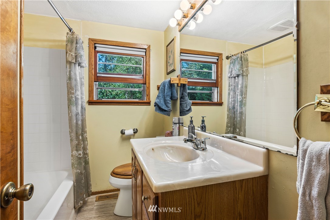 10856 Southeast 192nd Street Renton, WA 98055 - Photo 14 of 28 Gallery Image 14
