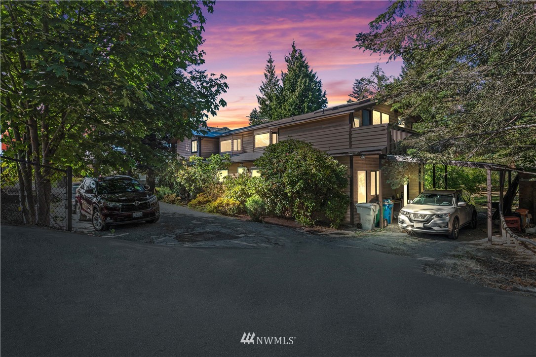 10856 Southeast 192nd Street Renton, WA 98055 - Photo 3 of 28 Gallery Image 3