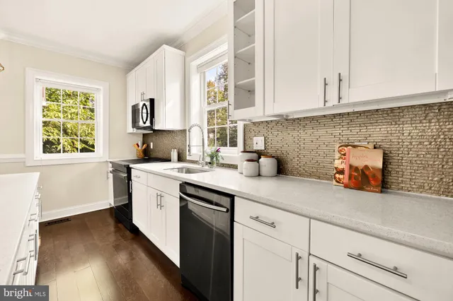 $925,000 | 1406 Lawrence Street Northeast, Washington, DC 20017