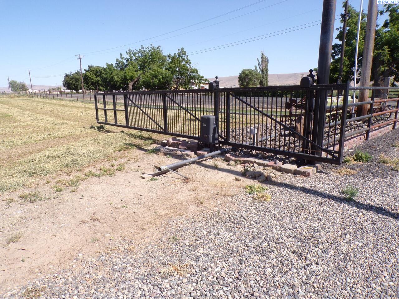 166214 West Johnson Road Prosser, WA 99350 - Photo 13 of 50 Gallery Image 13