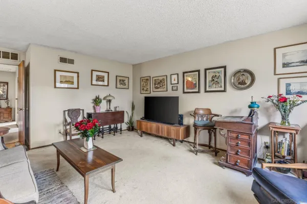 $1,599,000 | 926 Nolbey Street, Cardiff-by-the-Sea, CA 92007