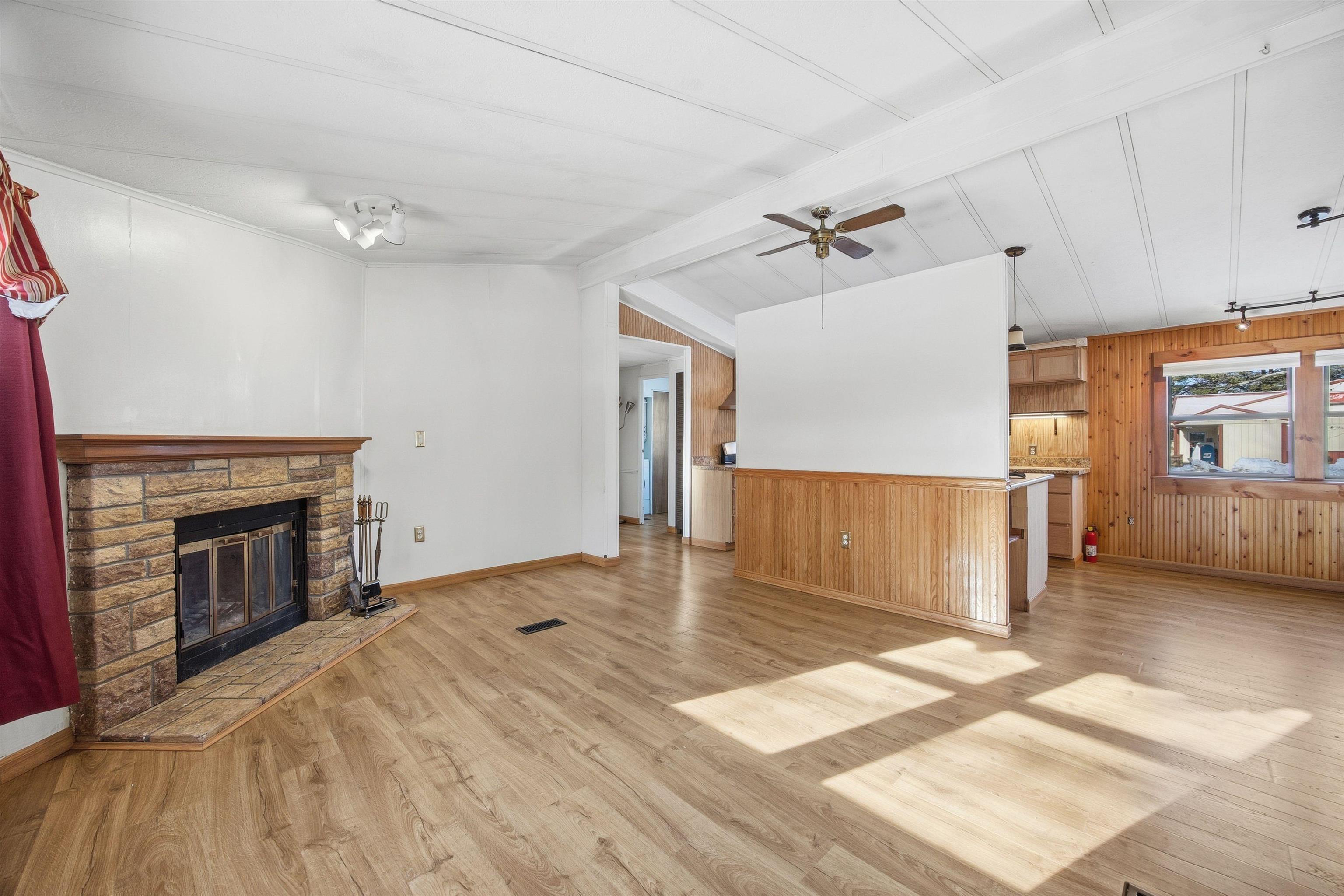 97 Linden Street, Unit 4 Exeter, NH 03833 - Photo 4 of 21