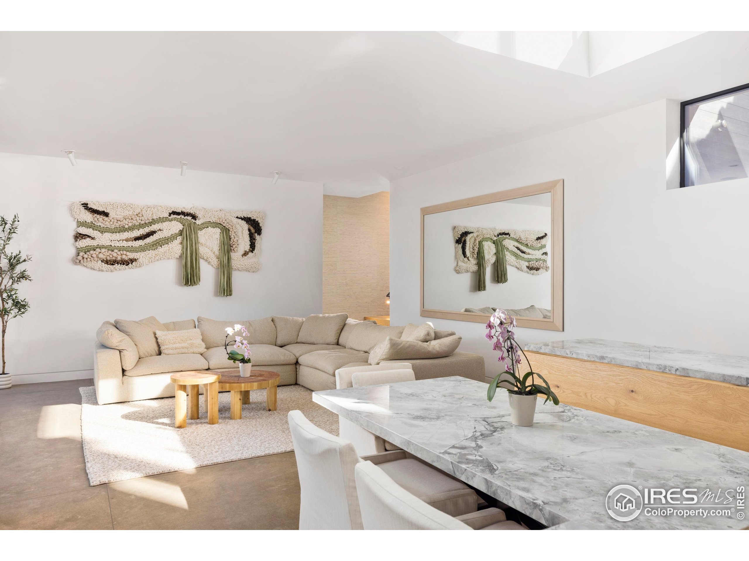 1151 Timber Lane Boulder, CO 80304 - Photo 21 of 33 a living room with furniture