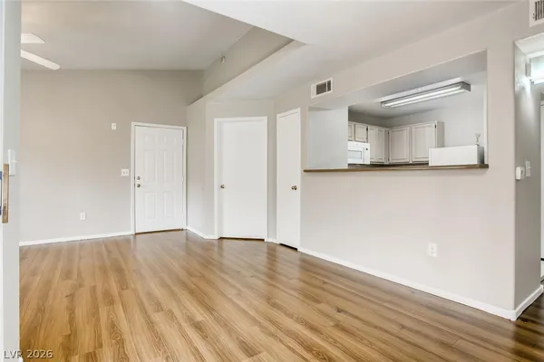 $1,530 | 555 East Silverado Ranch Boulevard, Unit 2012, Las Vegas, NV 89183