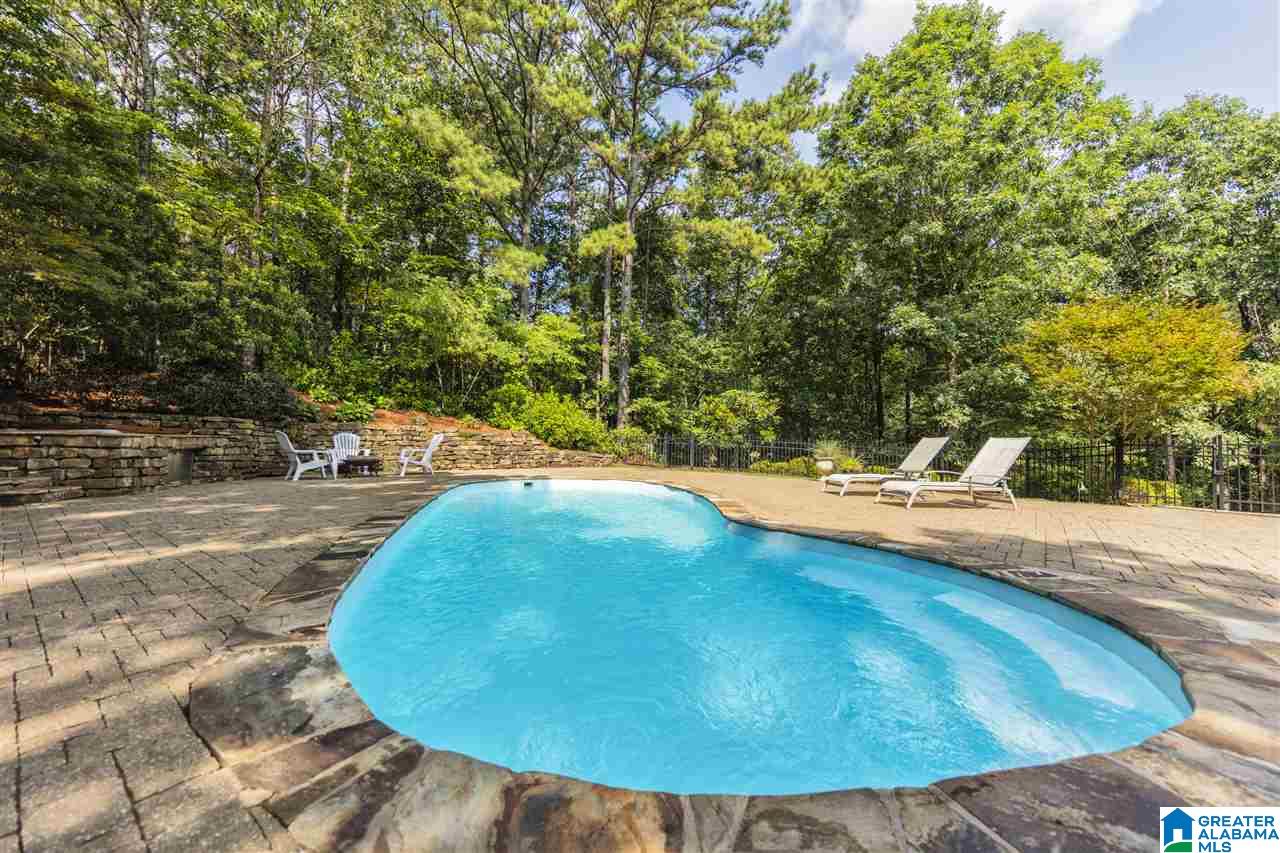 136 Windsor Circle Pelham, AL 35124 - Photo 4 of 49
