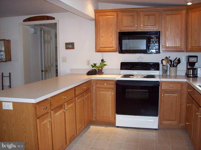 132 Stone Road Quarryville, PA 17566 - Photo 4 of 21 Gallery Image 4