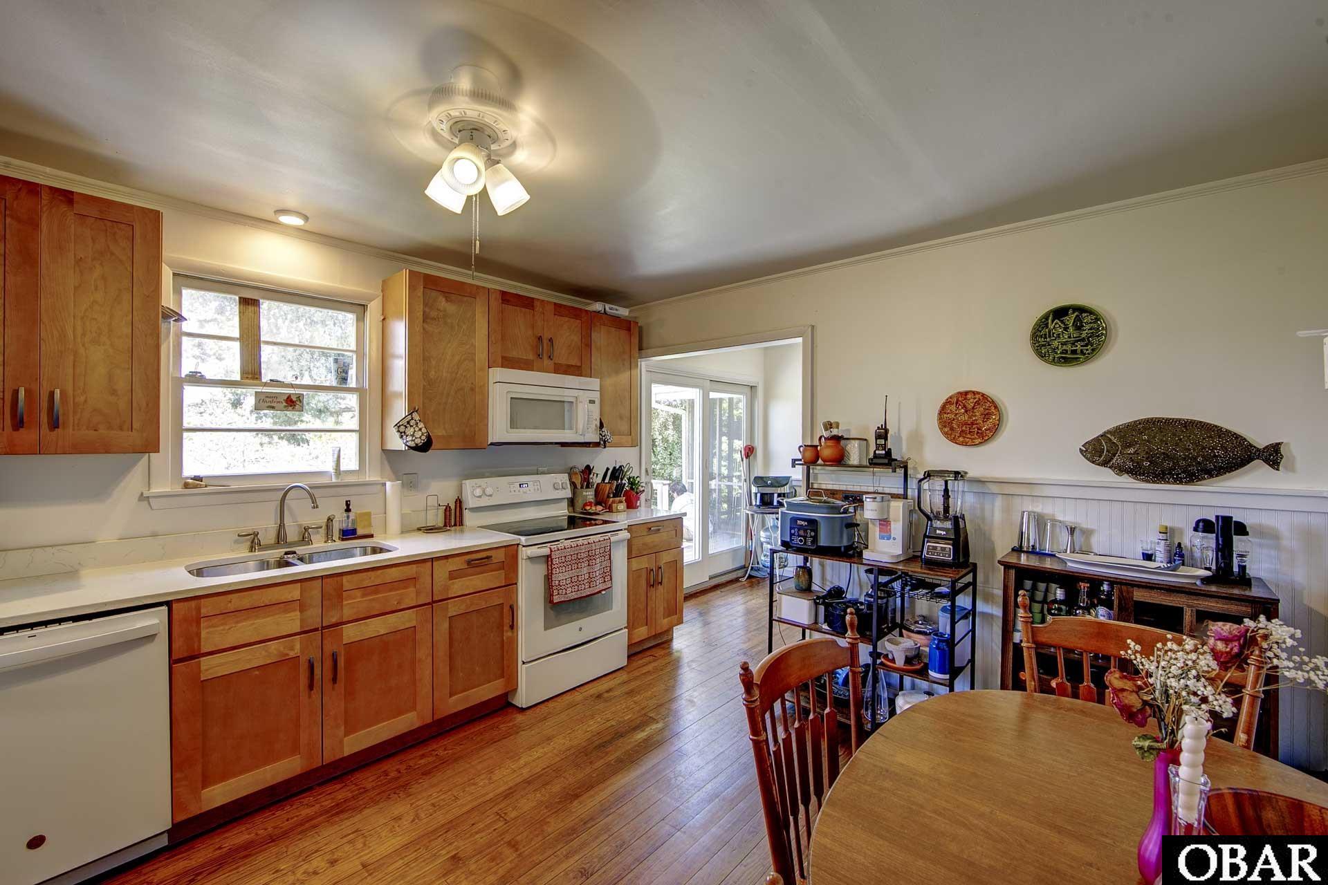 155 Loop Road Ocracoke, NC 27960 - Photo 14 of 30 Kitchen