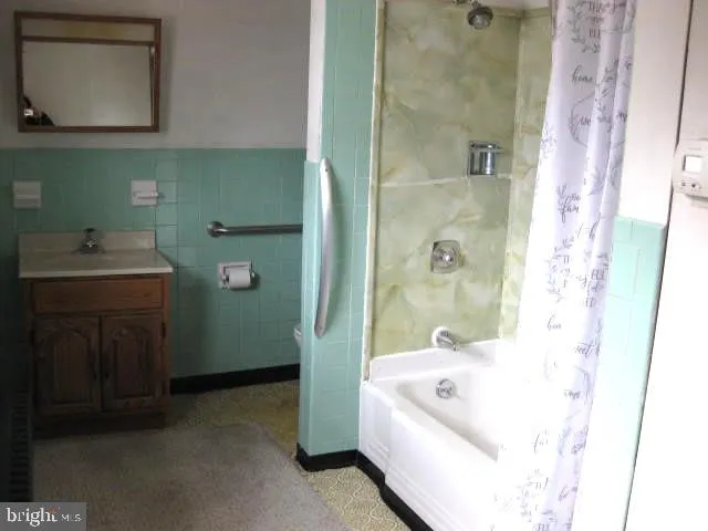 $235,000 | 1631 McCay Avenue, Upper Chichester, PA 19061