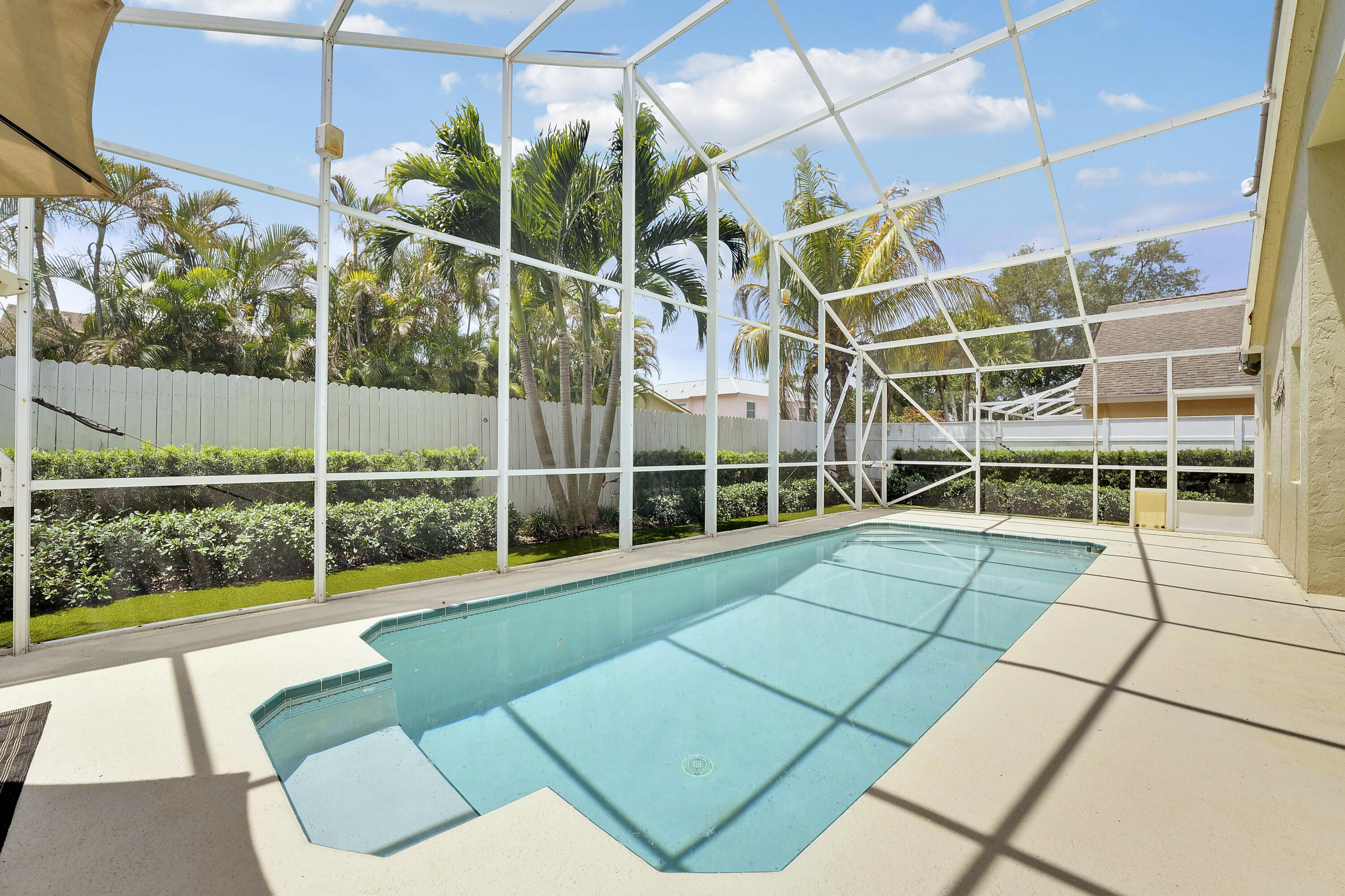6334 Barbara Street Jupiter, FL 33458 - Photo 31 of 38 House-33