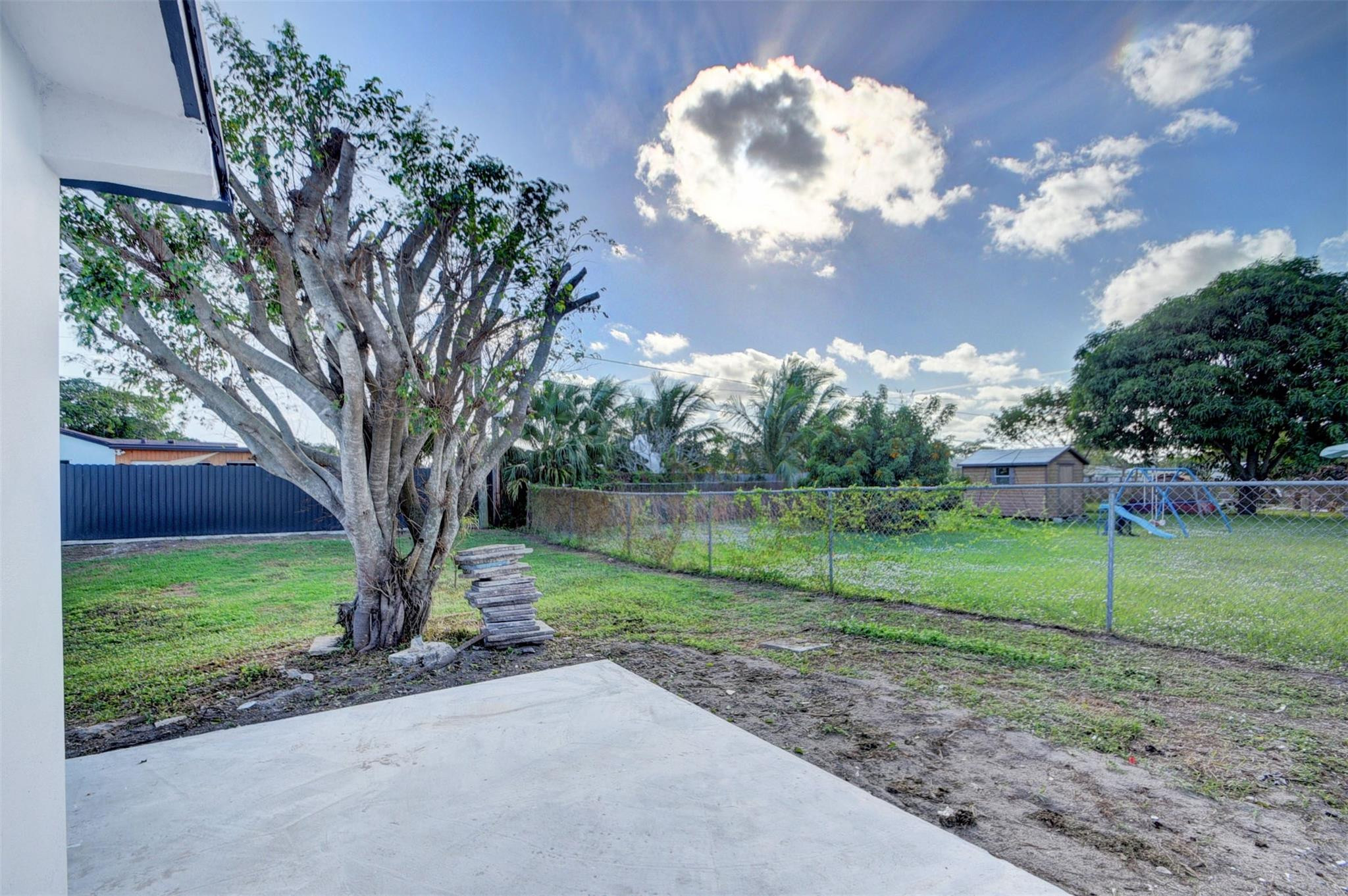 325 Mid Pines Road Palm Springs, FL 33461 - Photo 26 of 46 Photo 26