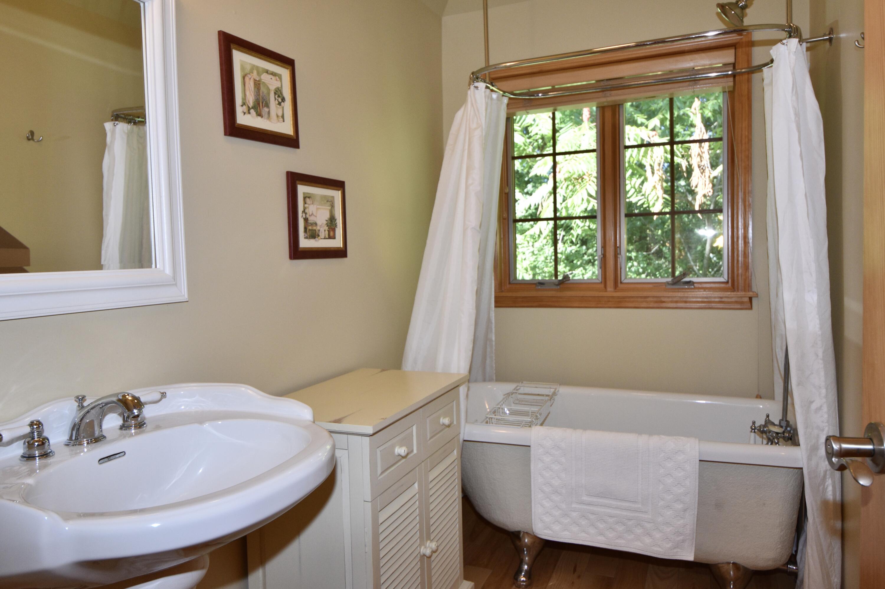 882 Point Road Willsboro, NY 12996 - Photo 45 of 54