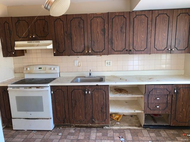 115 Roderick Drive St. Louis, MO 63137 - Photo 3 of 14