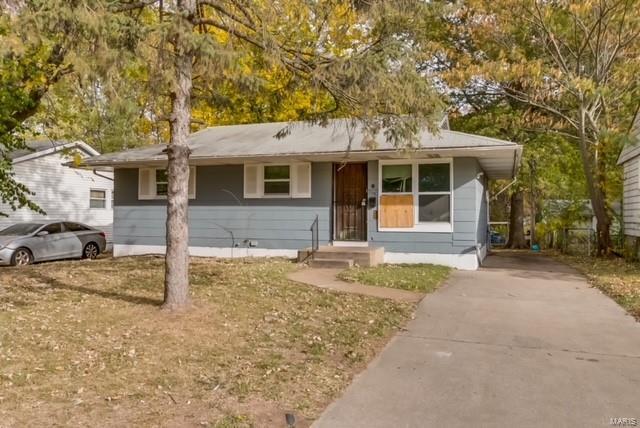 115 Roderick Drive St. Louis, MO 63137 - Photo 4 of 14