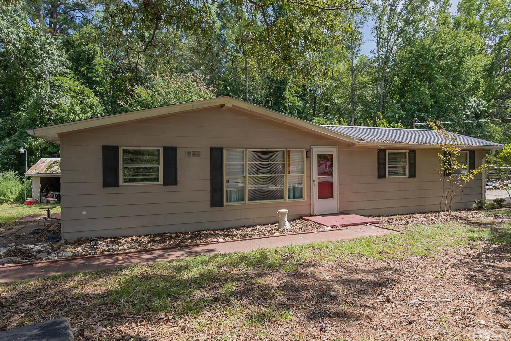 6209 Old Fairground Road Benson, NC 27504 - Photo 1 of 12 Gallery Image 1