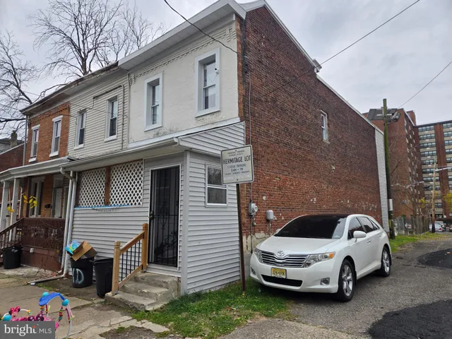 $200,000 | 51 Boudinot Street, Trenton, NJ 08618
