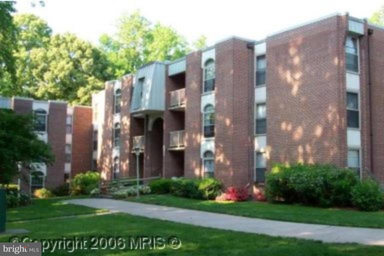 8302 Tobin Road, Unit 12 Annandale, VA 22003 - Photo 1 of 20 Exterior (Front)