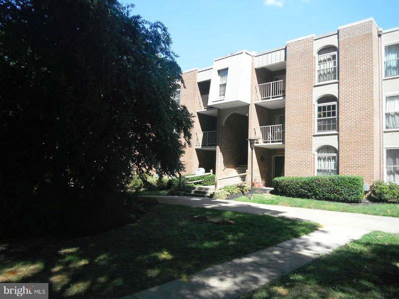 8302 Tobin Road, Unit 12 Annandale, VA 22003 - Photo 19 of 20 Exterior (Front)