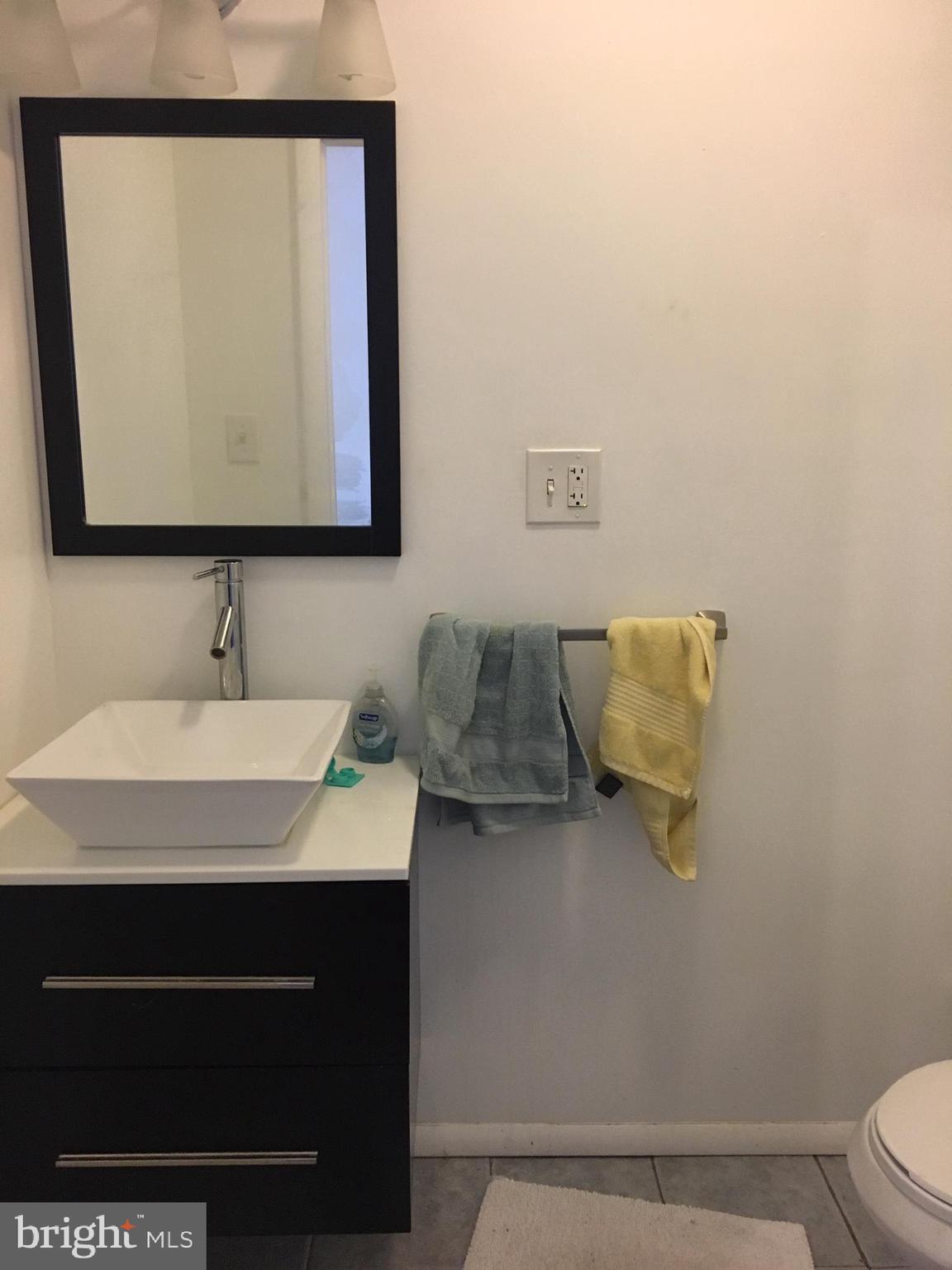 33 South 3rd Street, Unit 2 Philadelphia, PA 19106 - Photo 6 of 18