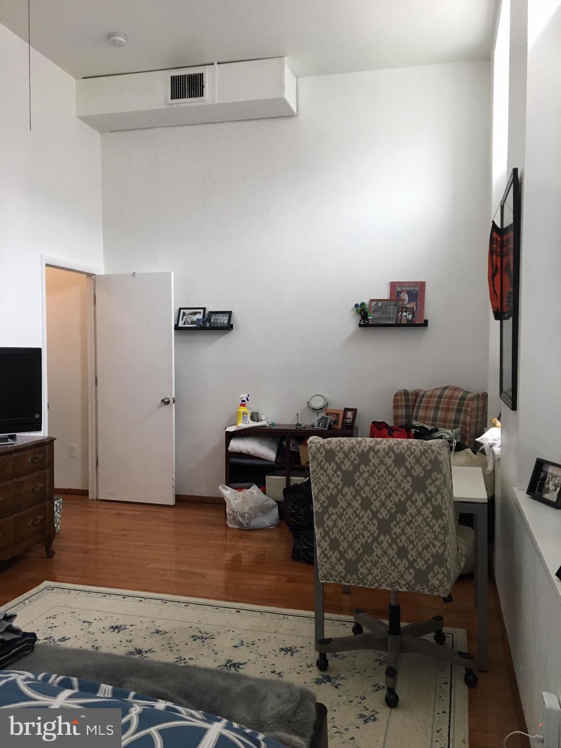 33 South 3rd Street, Unit 2 Philadelphia, PA 19106 - Photo 9 of 18