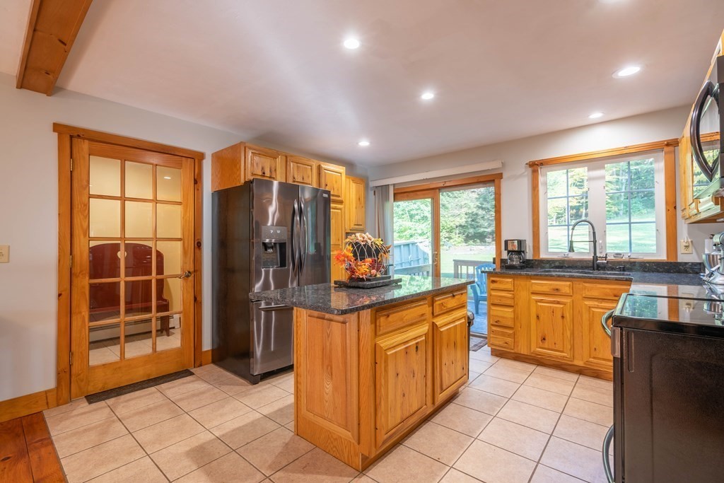 102 Hastings Road Spencer, MA 01562 - Photo 7 of 22 Gallery Image 7