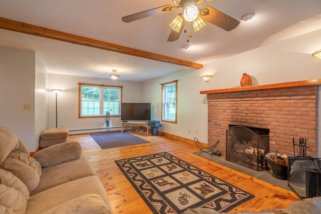 102 Hastings Road Spencer, MA 01562 - Photo 9 of 22 Gallery Image 9