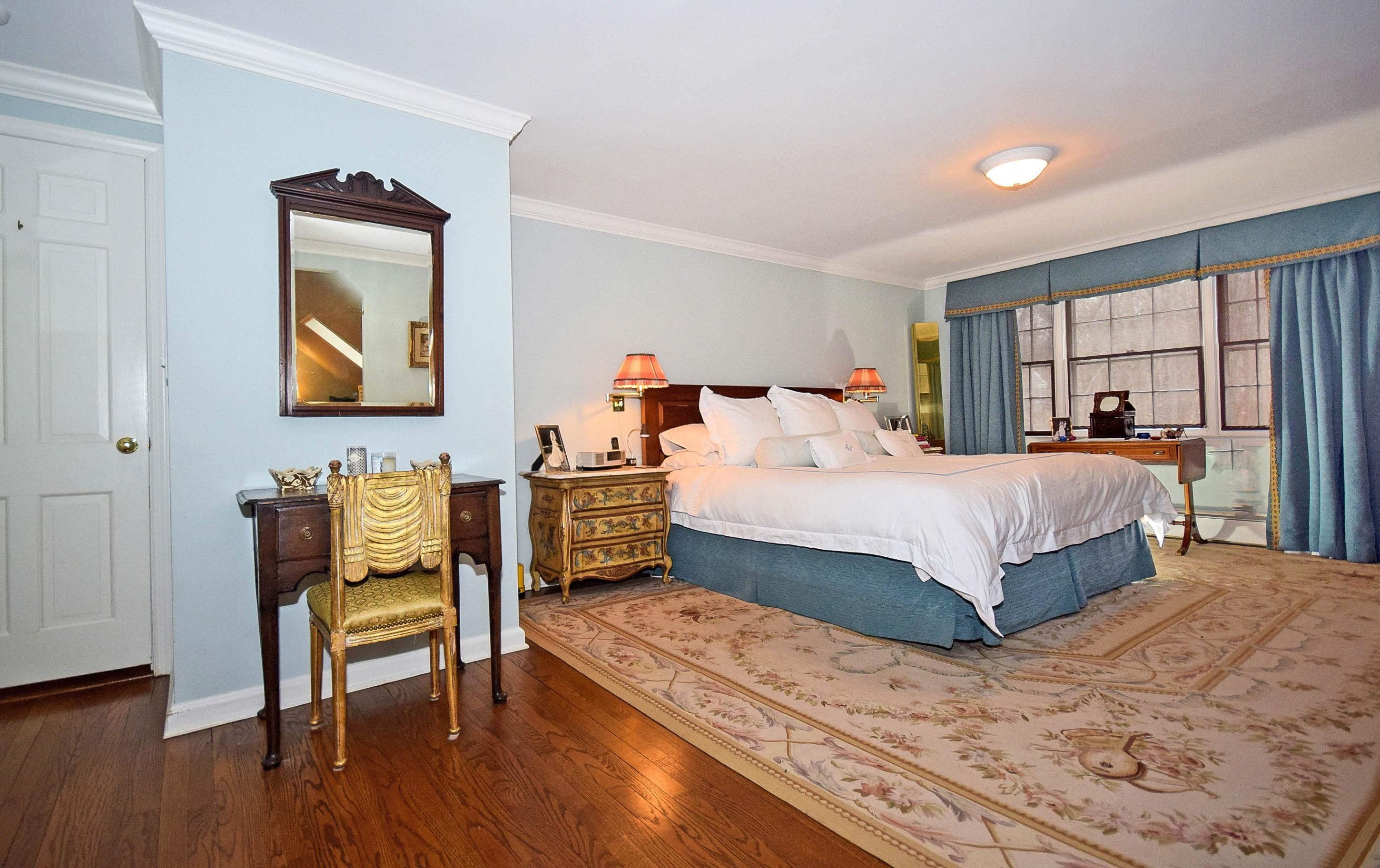 89 Logan Road New Canaan, CT 06840 - Photo 11 of 19 12.jpg