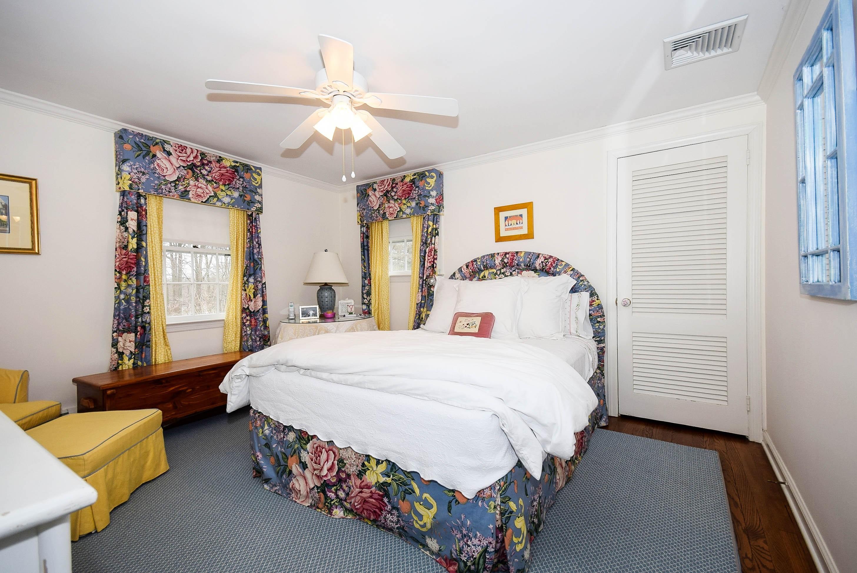 89 Logan Road New Canaan, CT 06840 - Photo 17 of 19 17.jpg