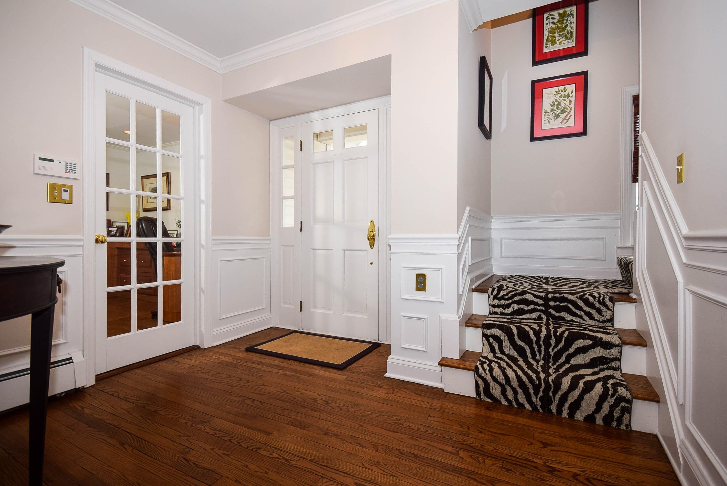 89 Logan Road New Canaan, CT 06840 - Photo 4 of 19 5.jpg