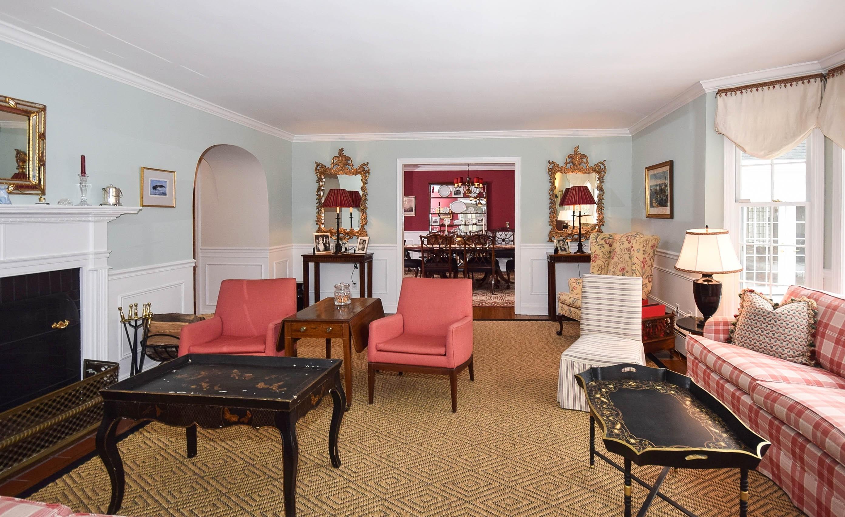 89 Logan Road New Canaan, CT 06840 - Photo 5 of 19 6 C.jpg