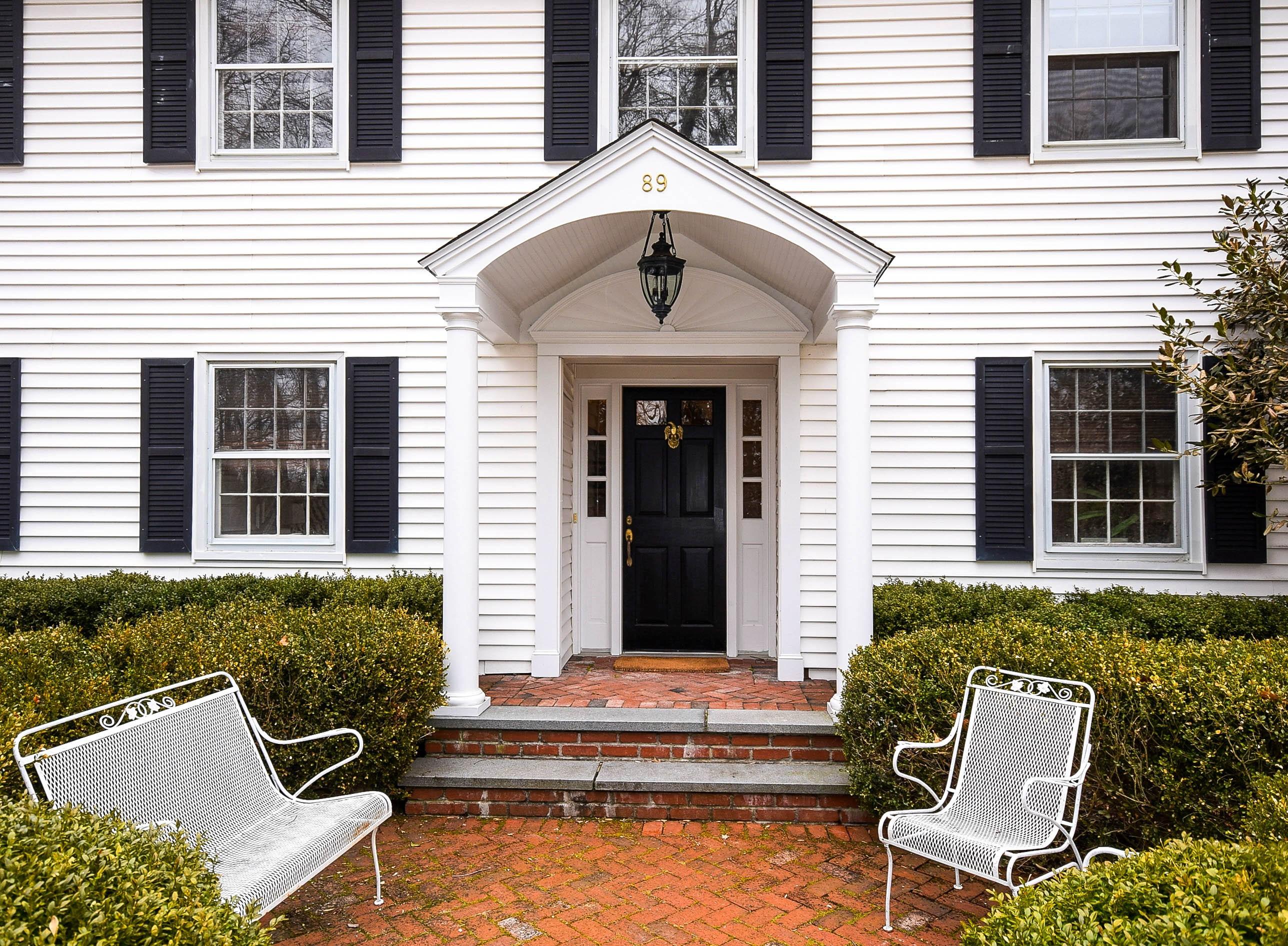 89 Logan Road New Canaan, CT 06840 - Photo 9 of 19 2.jpg