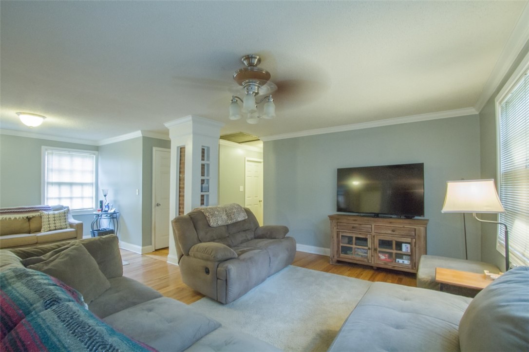 915 Chester Circle Pendleton, SC 29670 - Photo 8 of 20