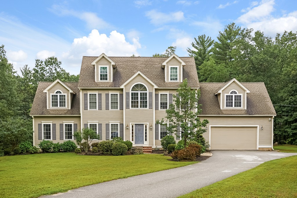 508 Old Dunstable Road Groton, MA 01450 - Photo 1 of 30 Gallery Image 1