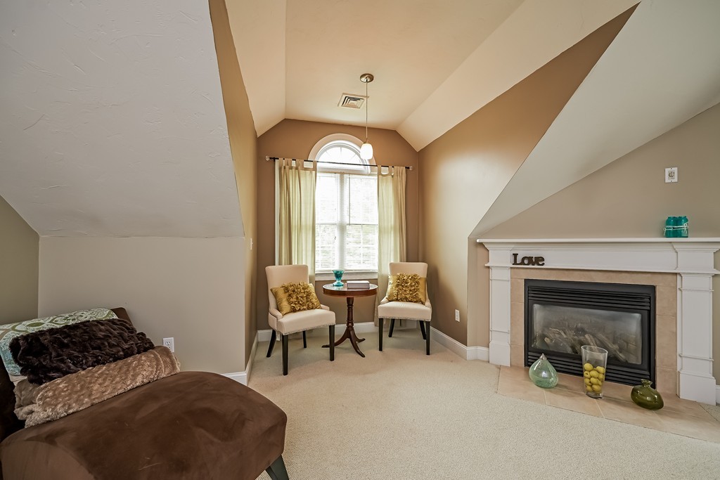 508 Old Dunstable Road Groton, MA 01450 - Photo 14 of 30 Gallery Image 14