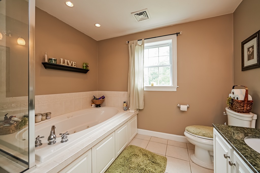 508 Old Dunstable Road Groton, MA 01450 - Photo 17 of 30 Gallery Image 17
